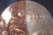外国人「日本の棒高跳び代表と友情のメダルの話が素敵すぎるよ！」