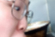 【画像あり】韓国人「マジでヤバイ韓国男が発見され韓国ネットが炎上中！女性が注文するチキンに唾を吐く姿をネットにＵＰし、韓国ネチズンが激怒！　韓国の反応