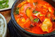 韓国人「韓国料理って日本の原材料メインとか中国の混ぜるとは違って〇〇なんだよね！」