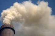 米紙「世界で気候危機が叫ばれてるのに、日本は汚い石炭火力発電所の新設を急いでいる。環境配慮のアピールが弱まるのではないか」