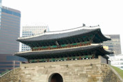 韓国人「日本が崇礼門（南大門）を壊さなかった本当の理由」