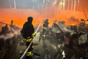 海外「ロシアがウクライナの大型スーパーを爆撃。店内に数百人。ロシアへの攻撃を求める声も」