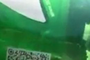 海外「ボトルのQRコードがムハンマドの名前に見えるという理由でトラックに火を付けると脅すパキスタン人」