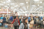 アメリカでパニックによる日用品買い占めが始まる…ワシントン州で初の犠牲者