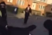 海外「イギリス、真っ昼間から誘拐される学生と助けようとしない人々」