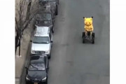 ピカチュウがブルックリンの街をATVで爆走！