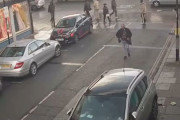 海外「まるで映画のような手口。10kgの金塊を盗まれるイギリス人」