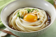 【大波乱】世界を席巻した日本ラーメンが、うどんに押され気味！？