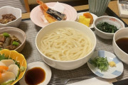 外国人「日本で出産した私の病院食がこんな感じだったよ！」