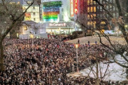 韓国人「なぜ日本の若者はこれほどまでに高市総理に熱狂するのか？演説現場がもはやアイドル並み？現場で目撃された驚きの光景とは…」→「衝撃の事実…（ﾌﾞﾙﾌﾞﾙ」