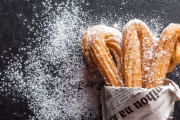 長いなが〜い食べ物だけを売ってる店があった！その名もLong! Longer! Longest! 海外の反応