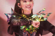 BABYMETALとJinjerのずっ友写真　“キツネサインはやらないと分かってた”　【海外の反応】