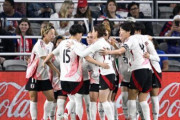 【海外】「日本は圧倒的だった！」なでしこジャパン、決勝でアメリカを2-1で下してシービリーブスカップ初優勝！
