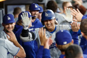 多くの敵地ファンが大谷のホームランを見逃した理由にカナダ騒然！←「クレイジー」（海外の反応）