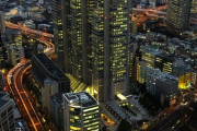 新宿の5つ星最高級ホテル「パークハイアット東京」の外観が話題に 海外の反応