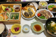 外国人「日本で出産をしたら産婦人科でこんな食事が出てきたよ！」
