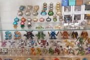 アメリカ人：この男のDBのすごいコレクション（日本から）