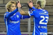 【ﾍﾞﾙｷﾞｰの反応】「バケモンだ」伊東純也、1ゴール1アシスト1PK奪取の大活躍！現地サポが絶賛！