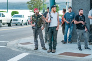 アメリカ人さん、街を守るために自警団を結成　アサルトライフルを持って巡回ｗｗｗｗｗ