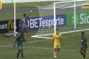 【海外の反応】南米のサッカー中継で地声で効果音を挿入する実況が現れる「笑い転げるｗ」