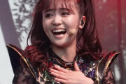 MOAMETALに近づきすぎてるティル・リンデマン　“匂いを嗅いでんのか？”　【海外の反応】