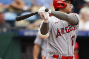 海外「ドジャースタジアムで初！」大谷翔平の第32号2ランに海外大騒ぎ！（海外の反応）